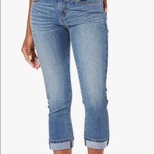 Signature by Levi Strauss gold